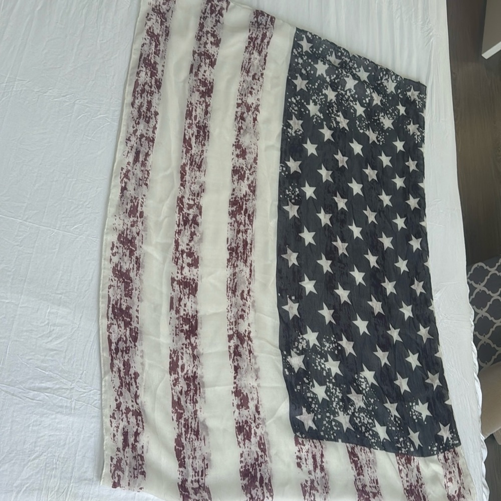 Patriotic Infinity Scarf from Pier One approx 38.5 x 28.5